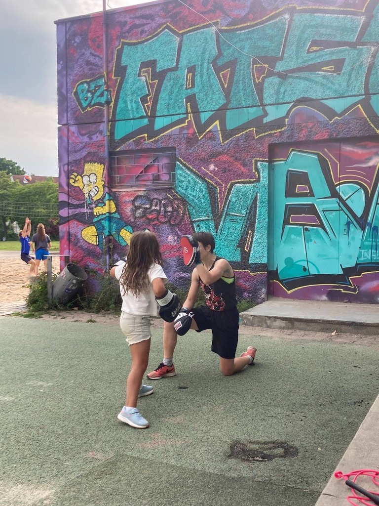 4E75F1E3-4FEA-4409-A987-77E77C880694_1_105_c